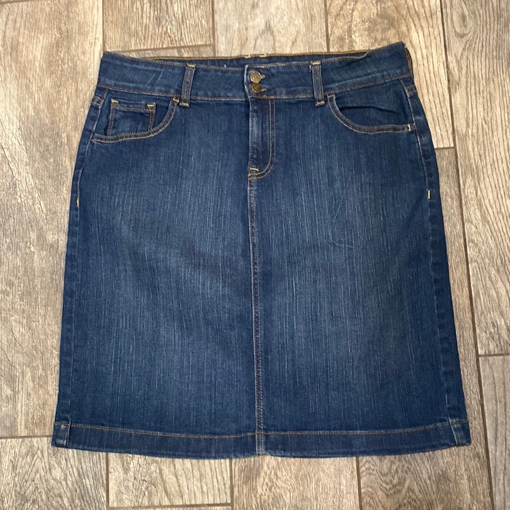 Old Navy denim skirt